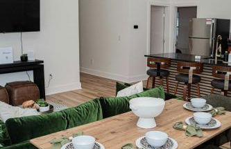 Urban Oasis - A Newly Renovated 4BR Dream - Foto 7