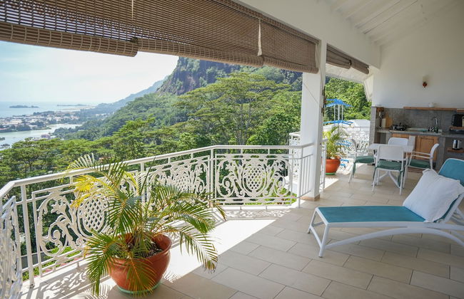 Beau Soleil Stunning Sea View - Photo 11