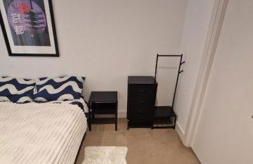 A lovely bedroom in Woolwich - Foto 7
