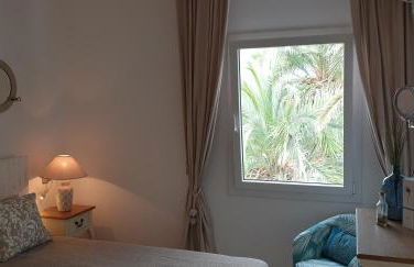 APARTMENT MARINA CALADOR HARBOURVIEW AIR CONDITION POOL GARDEN TERRASSE PORTO CARI spectacular location - Foto 28