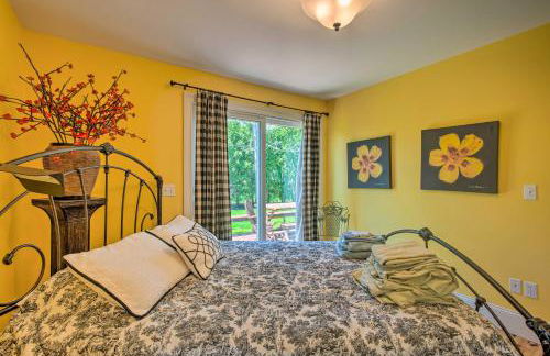 Traditional Marthas Vineyard Home with Porch and Yard - Foto 18