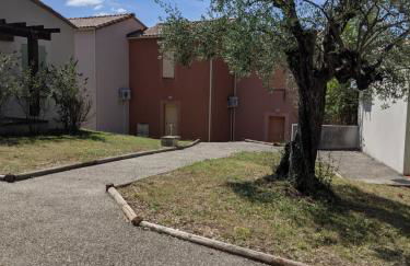 Maisonnette dans domaine avec piscine à Nyons, pays des olives - Foto 14