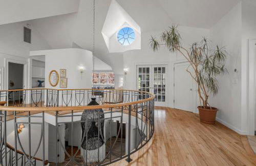 Luxe Coastal Estate Tennis, Beach, Firepit, View - Foto 35