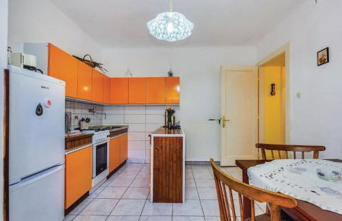 1 Bedroom Beautiful Apartment In Bakar - Photo 8