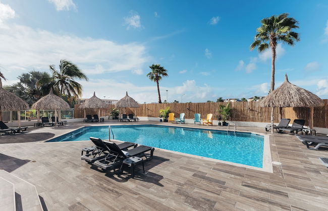 Bon Bini Seaside Resort - Photo 1