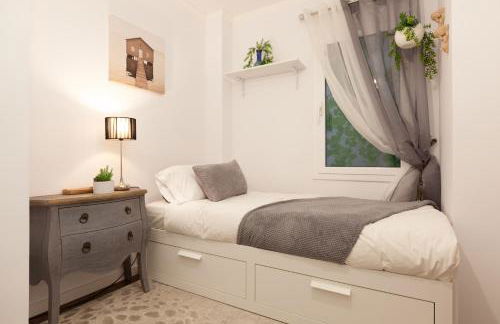 Rambla Poblenou&Mar Bella Beach - Foto 17