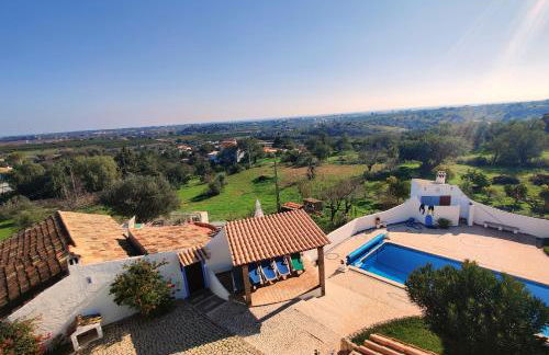 Casa Esperança - carefree living with big private pool and great views - Foto 25