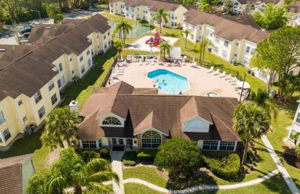 Beautiful, cozy and spacious Retreat near Disney - Foto 20