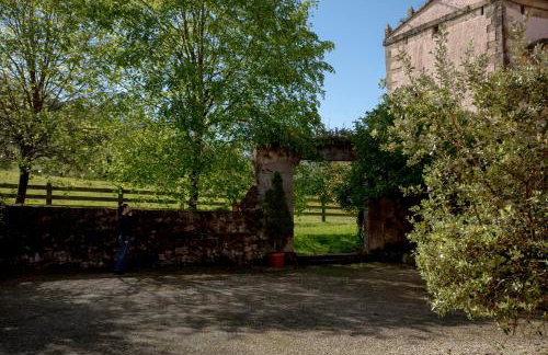 Palacio de Hualle - Photo 4