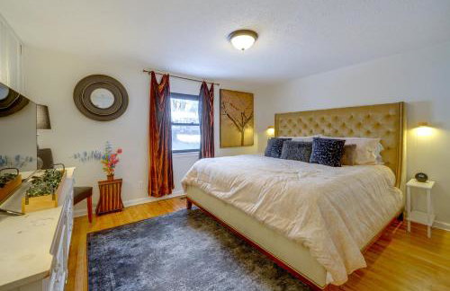 Walk to Dtwn Fayetteville Family Home with Fire Pit - Foto 11