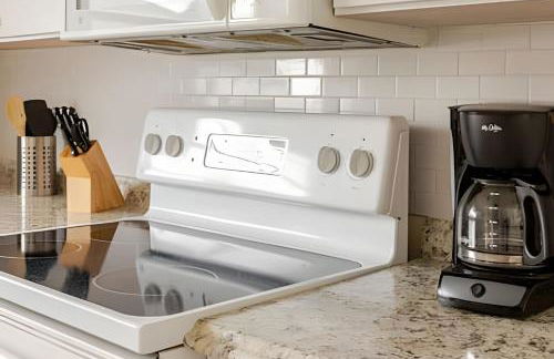 10 Minutes to Disney Pool Home *Renovated* - Foto 17