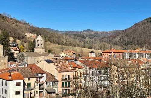 Apartamento colgante al río con vistas al puente - Photo 57