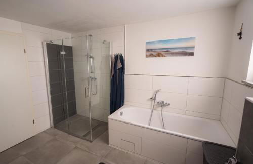 Wohlfühloase - Moderne Ferienwohnung mit großem eingezäuntem Garten in Alleinlage an Feld & Wald, Natur pur trifft auf Komfort, Wellness und gute Erholung - Foto 23