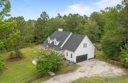 Grandma's Farm on 6 acres with Lighted Barn and River Access - Foto 52