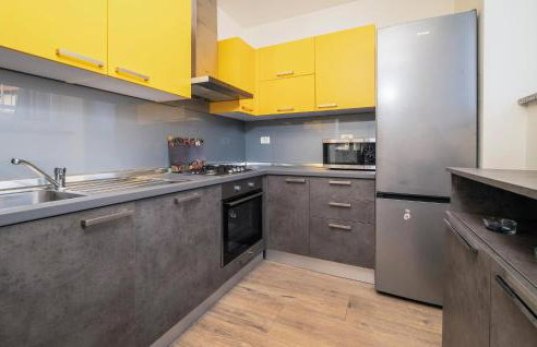 Stunning Apartment In Rasa With Wifi - Foto 7