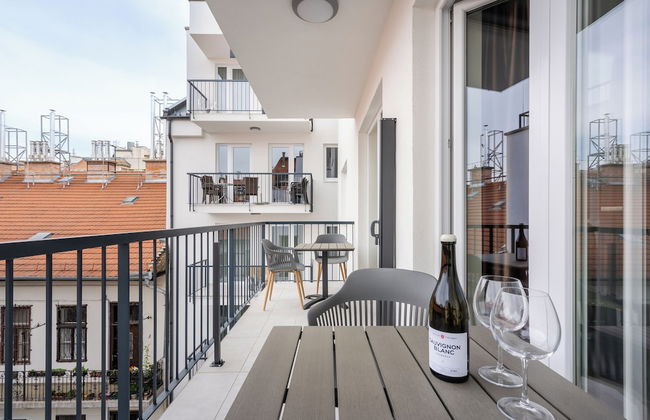 The Rose Garden Apartments - Photo 44