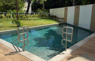 Arretado de bom ! A 250 m da praia de Boa Viagem, 3 km do aeroporto, próximo aos shoppings, com WI-FI 560 Mbps, coworking, piscina e academia - Foto 1