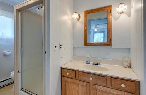 Vibrant Waterfront Vacation Rental on Lake Huron! - Foto 18