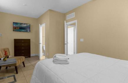 Sunny Summer Stay - Renovated TownHome by Disney! - Foto 15