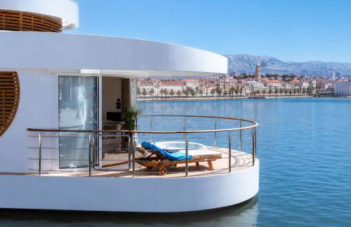 Luxury Floating Apartment - Amor - Photo 1