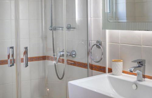 Athenian Oasis Near Athens Metro Mall - Foto 20