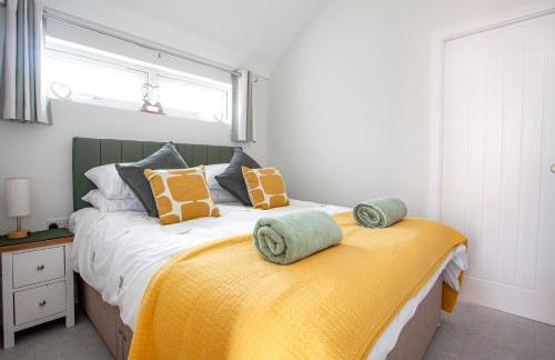 Stylish & Lovely Studio with Parking In New Forest! - Foto 11