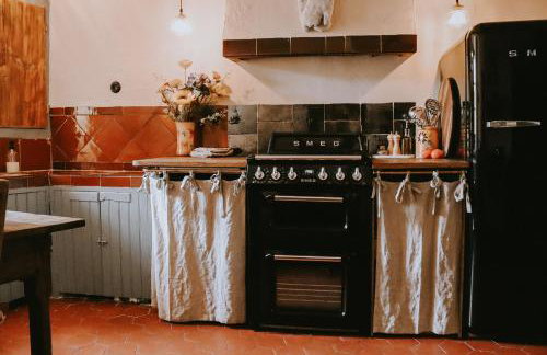 Unique historical home, middle of the village, bath & patio - Foto 34