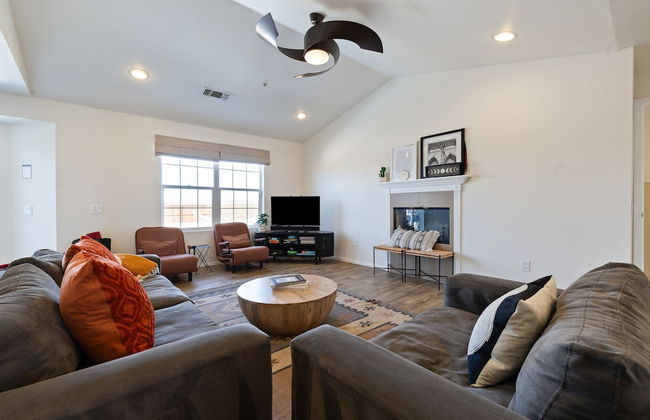 Casa De Kota by Avantstay Pool Firepit Games Secluded Chic - Photo 15