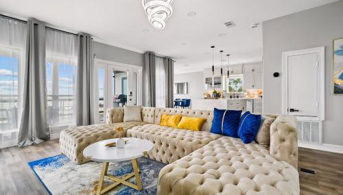 Waterfront Home with Views - Hot Tub & Movie Theatre - Foto 2