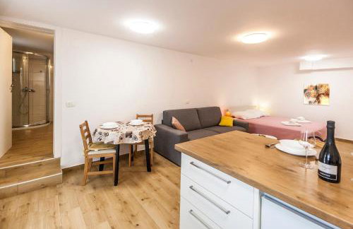 Studio & Apartment 'The Roots Apartments' near Pula, Istria, Croatia - Foto 12