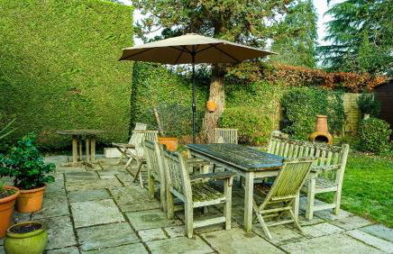 Large open plan villa with garden near the Thames - Photo 27