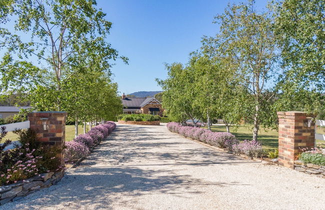 Hazelcreek Cottages - Photo 1