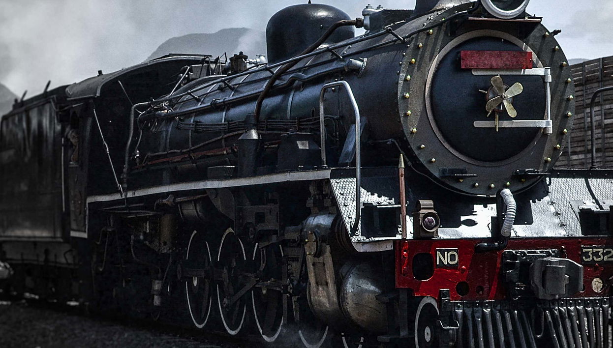 Steam Train to Elgin Railway Market