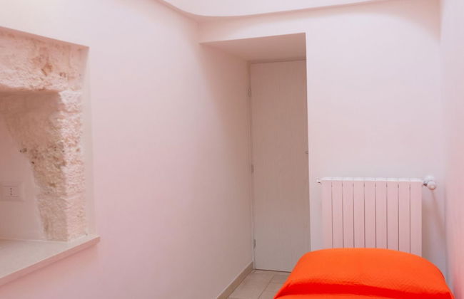 Trulli-style Chalet Near Forest Walks - Photo 5