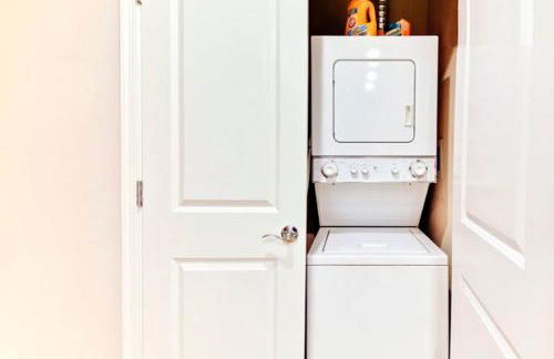 1-Bedroom Condo in the Heart of the City - Photo 28