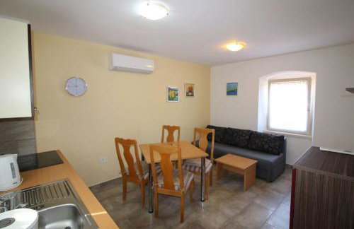 Authentisches Steinhaus mit Garten, Grill, Spielplatz, Trampolin - Foto 19