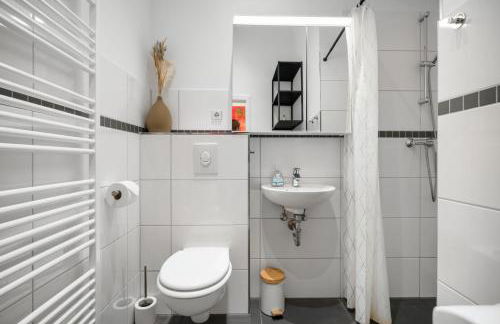 Loftly Kant99 - Zentral - 90m2 - Self Check-In - 300 Mbit - Foto 60