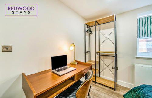 Brand New Town Center, Free Fast WiFi, Balcony By Redwood Stays - Foto 13