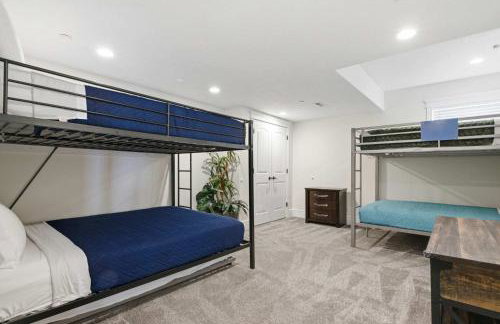 Private Family Home with Hot Tub - Foto 24