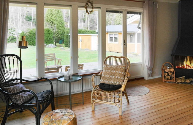 6 Person Holiday Home in Askeron - Photo 11