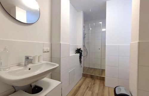 Modern & Chic Apartment with Balcony in Offenbach - Foto 19