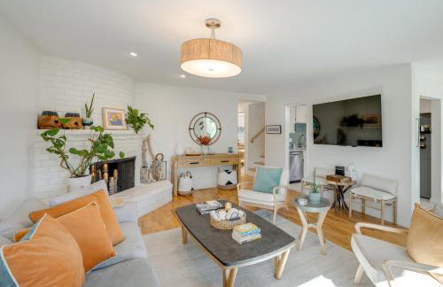 Seaside Home with Hot Tub and Patio Close to Beaches! - Foto 30