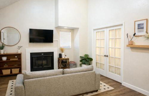 Lovely 2-bdrm Loft • Perfect Location • Downtown - Foto 1