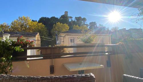 T3 au pied des Tours du Château - Foto 2