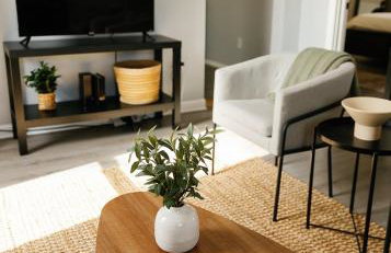 "The Homestead" UPSCALE STAY - Downtown with Yard - Foto 24