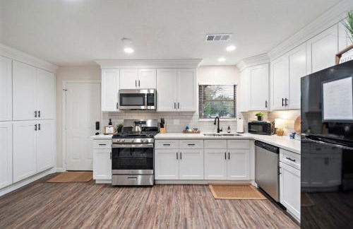 Peaceful Abode in Convenient Baytown Location - Foto 23