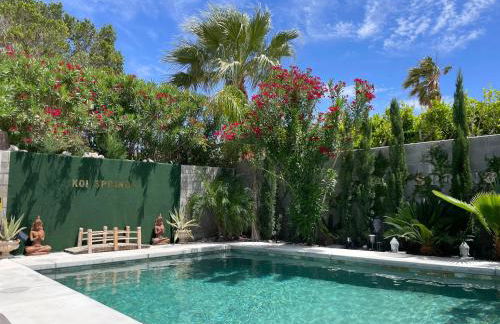 Mineral Saltwater Solar heated Pool & Spa Oasis with mountain views and Koi pond - Foto 78