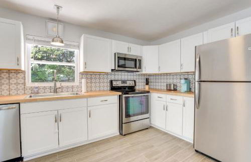 Boho-Chic Sarasota Hideaway Yard and Fire Pit! - Foto 18