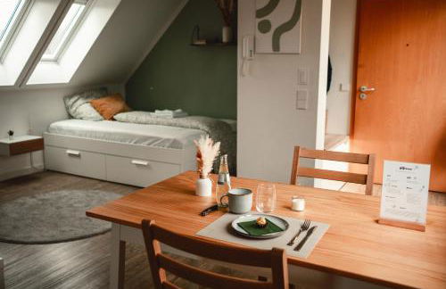 Zentrale & frisch renovierte Unterkunft am Bahnhof - Foto 1