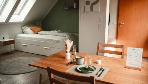 Zentrale & frisch renovierte Unterkunft am Bahnhof - Foto 1